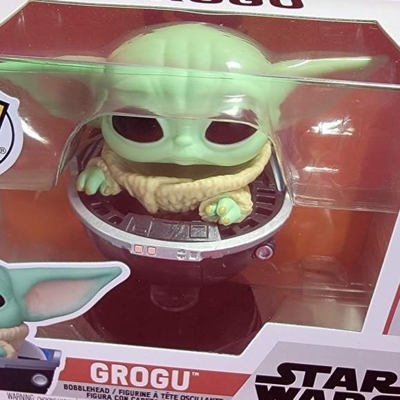 Grogu funko # 664 (nib) with pop protector - Picture 3 of 7